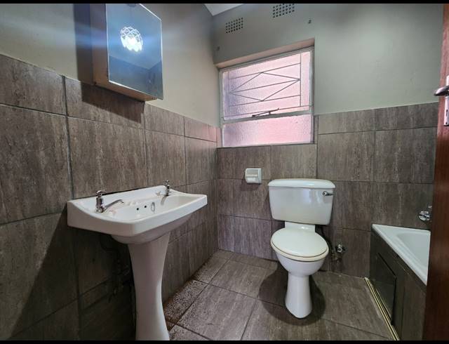 2 BEDROOM TOWNHOUSE FOR SALE IN THREE RIVERS